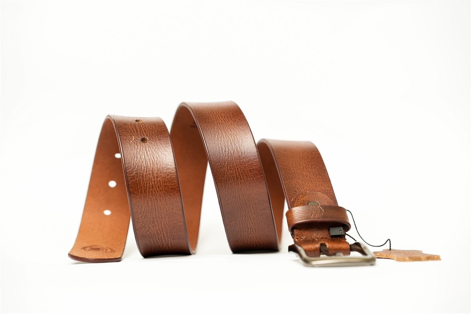 Cholvar - genuine leather belt in tan