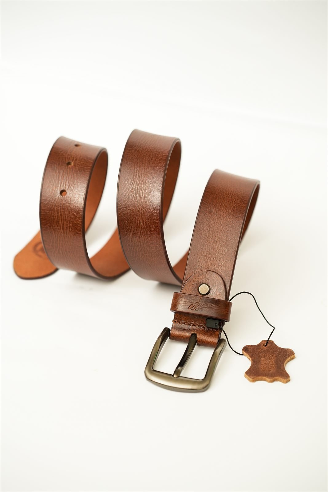 Cholvar - genuine leather belt in tan