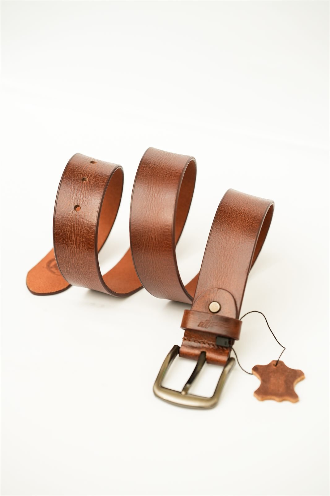 Cholvar - genuine leather belt in tan