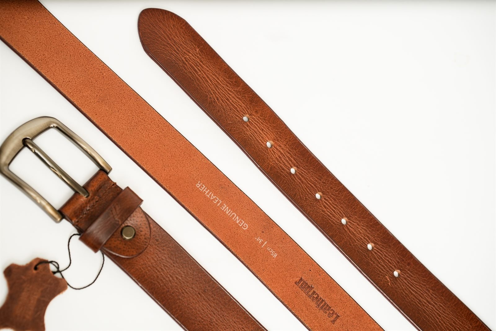 Cholvar - genuine leather belt in tan