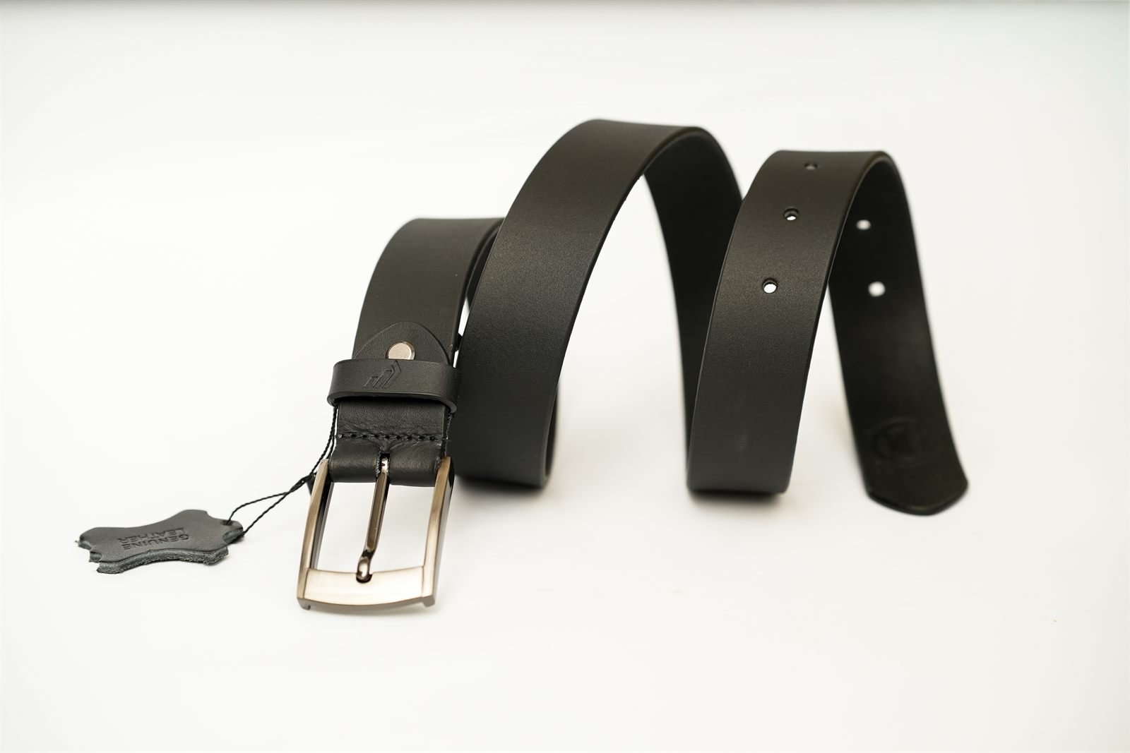 Noorvan - genuine leather belt in classic black