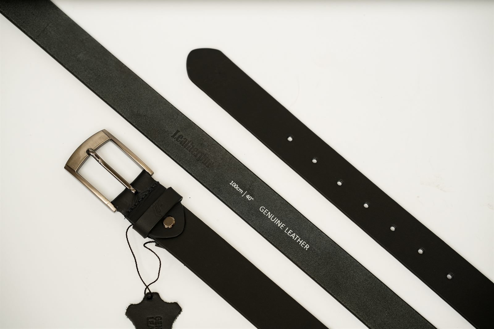 Noorvan - genuine leather belt in classic black