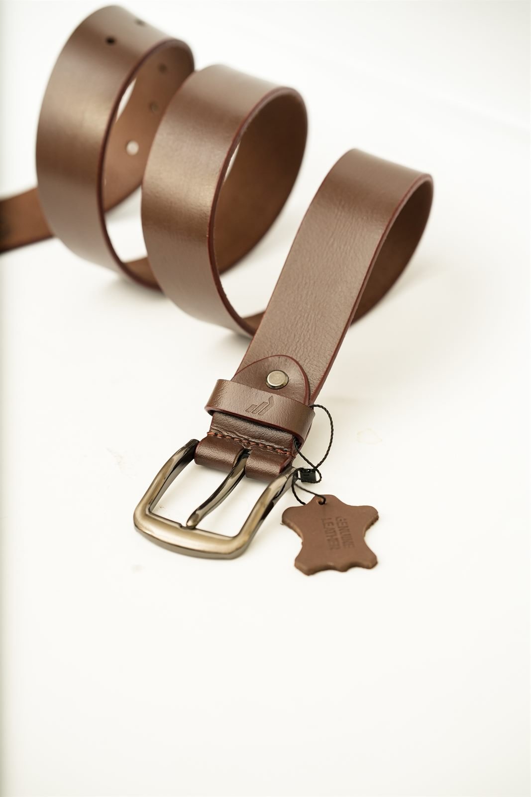 Rohvar - genuine leather belt in chestnut brown