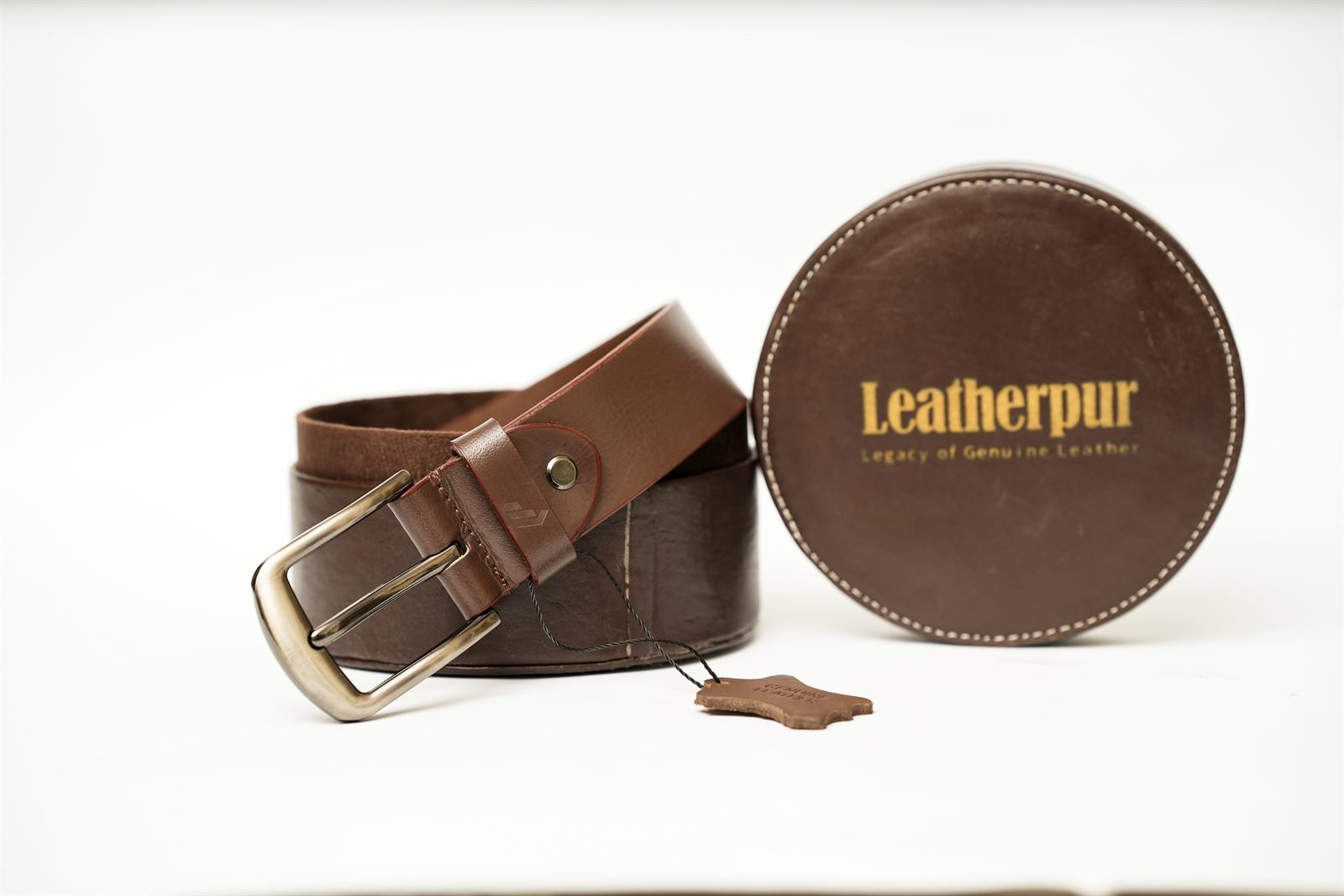 Rohvar - genuine leather belt in chestnut brown