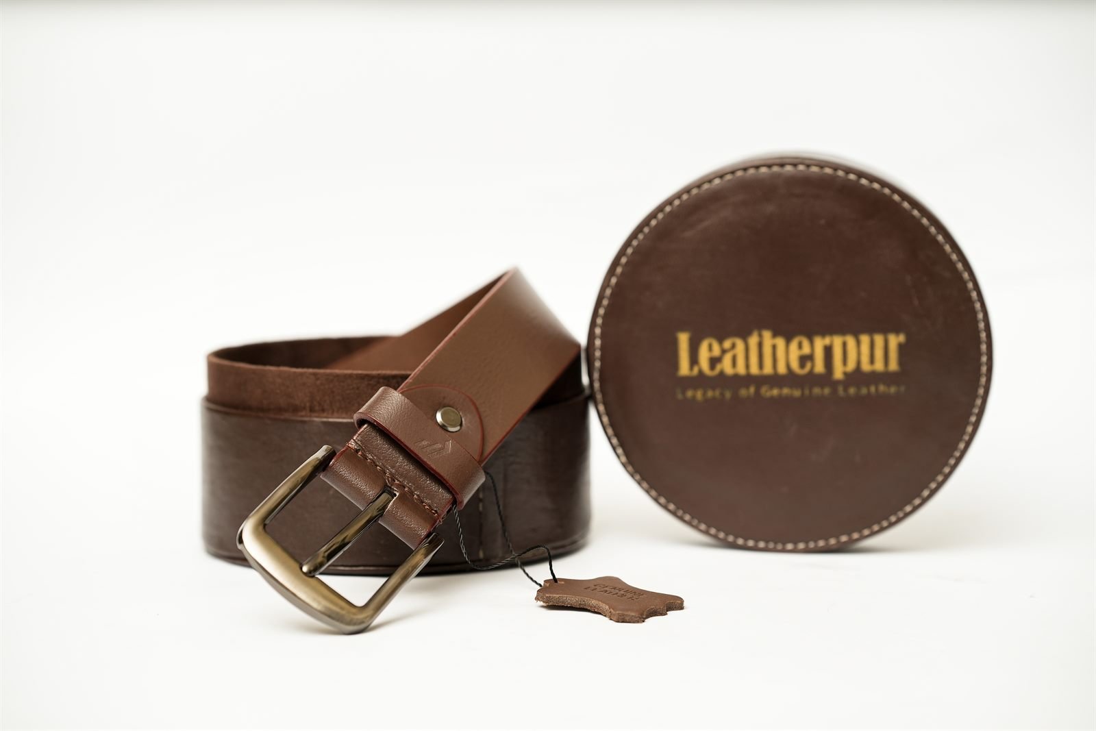Rohvar - genuine leather belt in chestnut brown